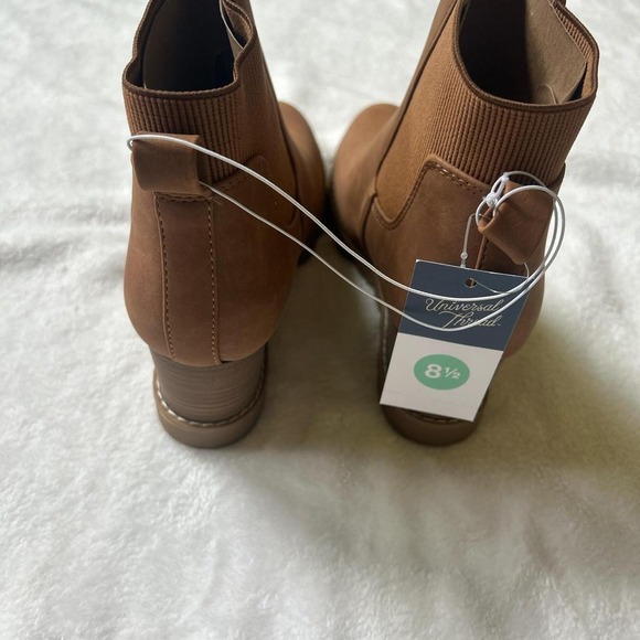 Target Universal Thread Brown Heeled Ankle Boots Women's 8.5 NWT - Picture 3 of 4